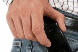 وضع الهواتف في جيوب السراويل يؤثر على خصوبة الرجال