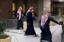 محمد بن سلمان يغادر المستشفى عقب إجراء عملية جراحية (فيديو)