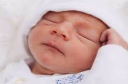 حالة نادرة...ولادة طفل بثلاثة أعضاء ذكورية في العراق