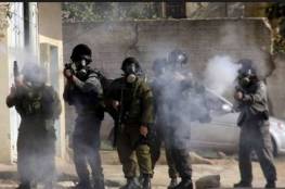 إصابات بالرصاص الحي والعشرات بالاختناق بمواجهات مع الاحتلال في الخليل