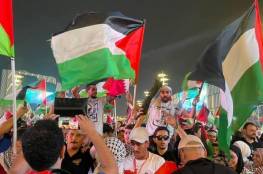 فلسطين حاضرة في فعاليات كأس العالم (صور وفيديو)