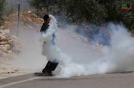 9 اصابات بالرصاص المعدني وعشرات حالات الاختناق بقمع الاحتلال مسيرة كفر قدوم