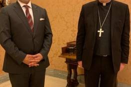 السفير قسيسيّة يلتقي وزير خارجيّة الفاتيكان
