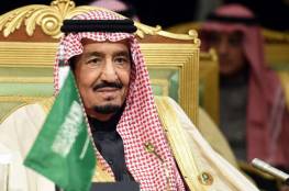 العاهل السعودي يدعو لعقد قمتين عربية وخليجية طارئتين في مكة