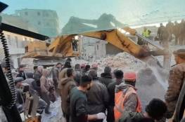 مصرع 16 شخصا في انهيار مبنى سكني بحي الشيخ مقصود بحلب (فيديوهات)