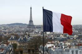 فرنسا توجه "رسالة سلام" للعالم الإسلامي