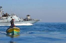 زوارق الاحتلال تفتح النيران صوب الصيادين شمال غزة