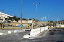 الاحتلال يغلق مدخل البيرة الشمالي ويشدد من إجراءاته في محيط رام الله