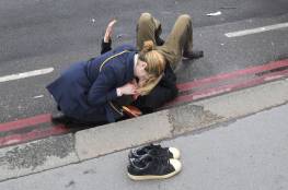 شاهد الصور ..3 قتلى واصابات في دهس وطعن قرب البرلمان البريطاني