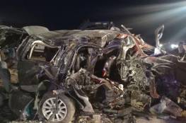 صور: مصرع نائب أردني وزوجته واولاده الخمسة جراء حادث سير مروع