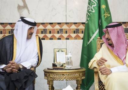 كاتب سعودي:شيك بـ 4 مليارات دولار من أمير قطر ينهي أزمة الخليج
