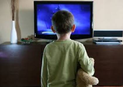 8 أضرار تلحق بالأطفال نتيجة إدمان التلفزيون والألعاب الإلكترونية
