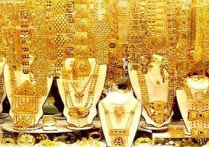 مسروقات وسراديب سرية تكشفها مداهمة أمنية لمحل ذهب بالرياض فيديو سما الإخبارية