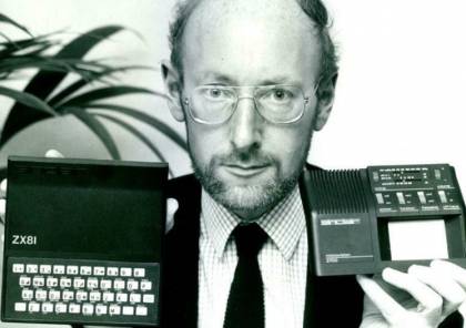 وفاة المبتكر البريطاني كلايف سنكلير مخترع الآلة الحاسبة