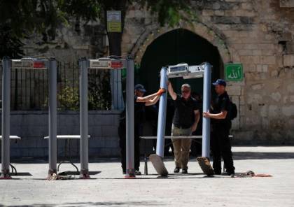 قائد شرطة الاحتلال : البوابات الالكترونية في المسجد الاقصى ستبقى مكانها