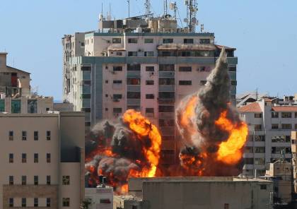 صحفيو غزة يتظاهرون ضد تدمير مؤسساتهم خلال العدوان