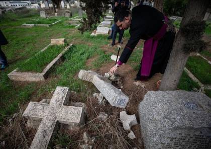 حماس تدين اعتداء المستوطنين على المقبرة "البروتستانتية" بالقدس  