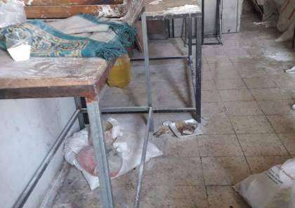 الضابطة الجمركية والصحة توقفان مخبزاً عن العمل في محافظة الخليل 