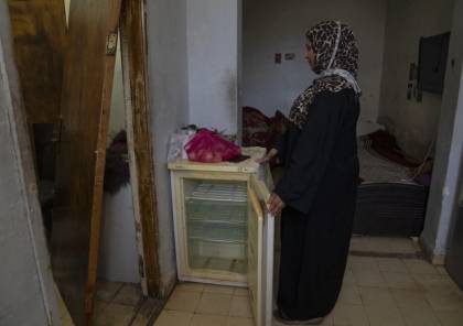 "الثلاجة فارغة".. أسوشيتد برس: هؤلاء الفلسطينيون يكافحون الآن للعثور على وجبتهم التالية
