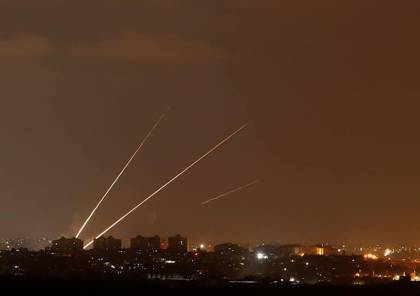 رشقات صاروخية متواصلة من قطاع غزة وصافرات الانذار تدوي في القدس والغلاف