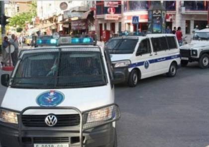 نابلس: الشرطة تقبض على مطلوبين وتحرر مخالفات