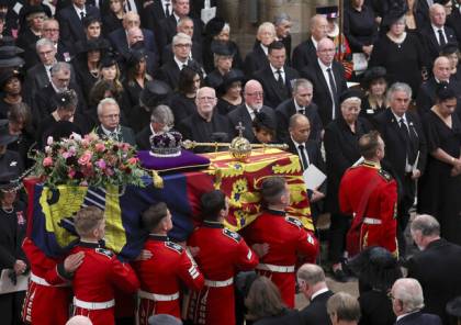 صور: جنازة مهيبة لملكة بريطانيا 
