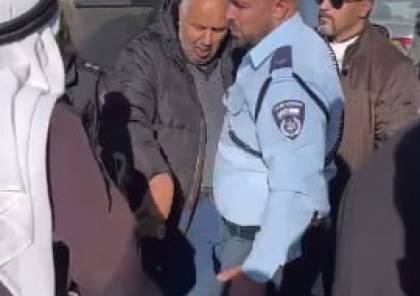 الاحتلال يعتقل الناشط المقدسي محمد ابو الحمص