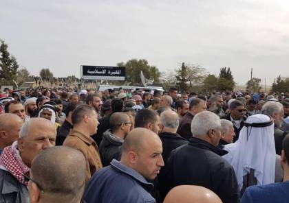 الآلاف يشيعون جثمان الشهيد أبو القيعان في أم الحيران