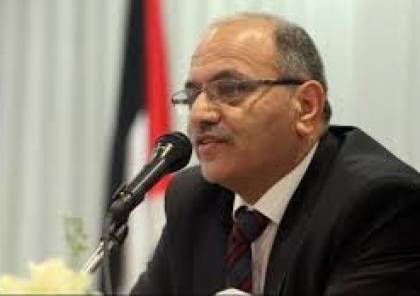  هاني المصري: القيادة الفلسطينية قدمت تنازلات كبيرة اثناء زيارة ترامب