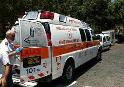إصابة شاب سقط داخل "خلاط أسمنت" وسط قطاع غزة
