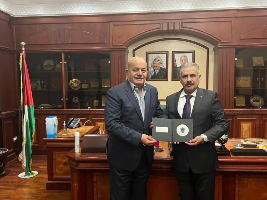 9F2A623B-A545-45AD-BEC0-FE37E7110EF3