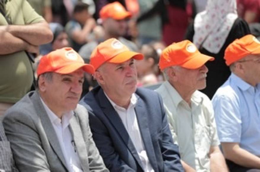 293B5DFC-8DA5-4C3E-88A7-F1D219252A49