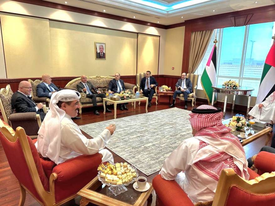 ef0259f3-5d58-49b4-8508-3b360cc30073