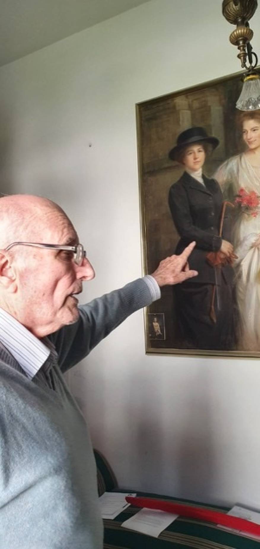 EA953FE7-D543-456A-9A8B-50CB81678DBB