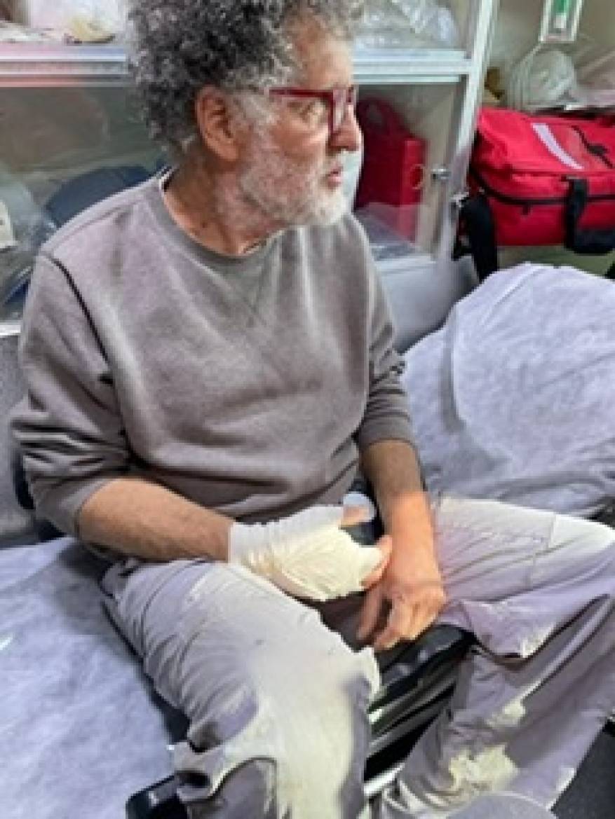 8AC31233-19AA-44D2-8EF3-0ACAB516C0F0