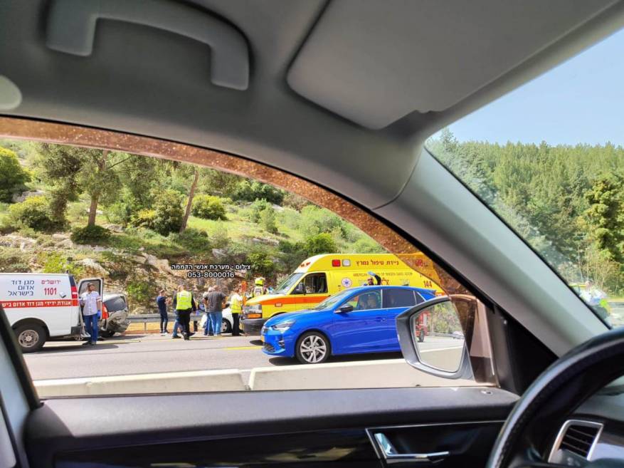 587CCD9D-FA77-4F45-B034-DB92D5BE00ED