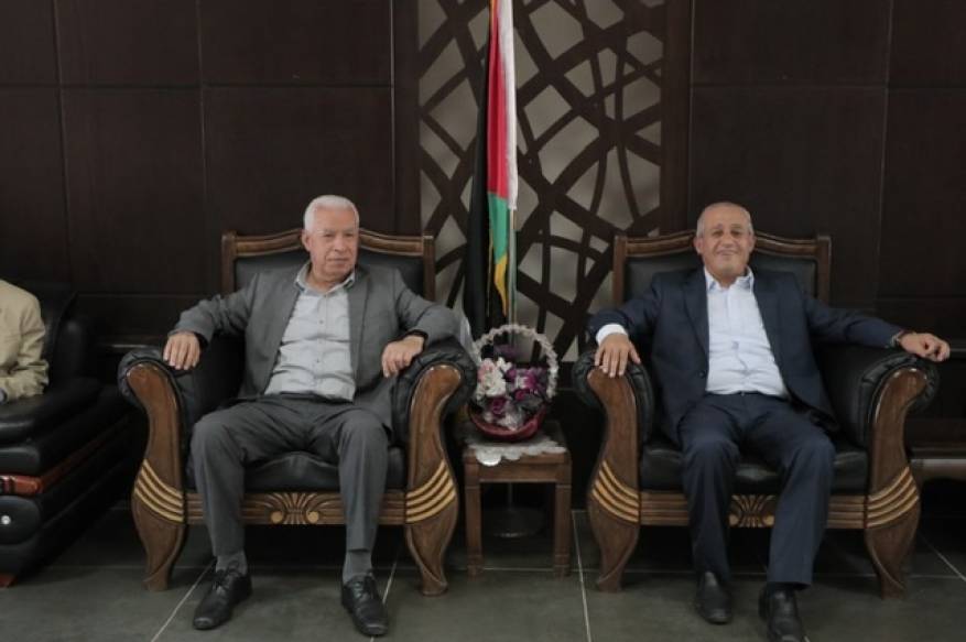 C3FA70BE-2412-4241-83AF-9E79A9005134