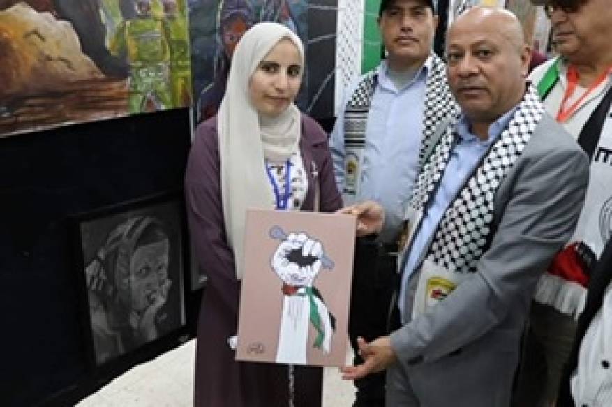 E6441398-4EB7-4DA4-82D1-A59EE7EBDC7D