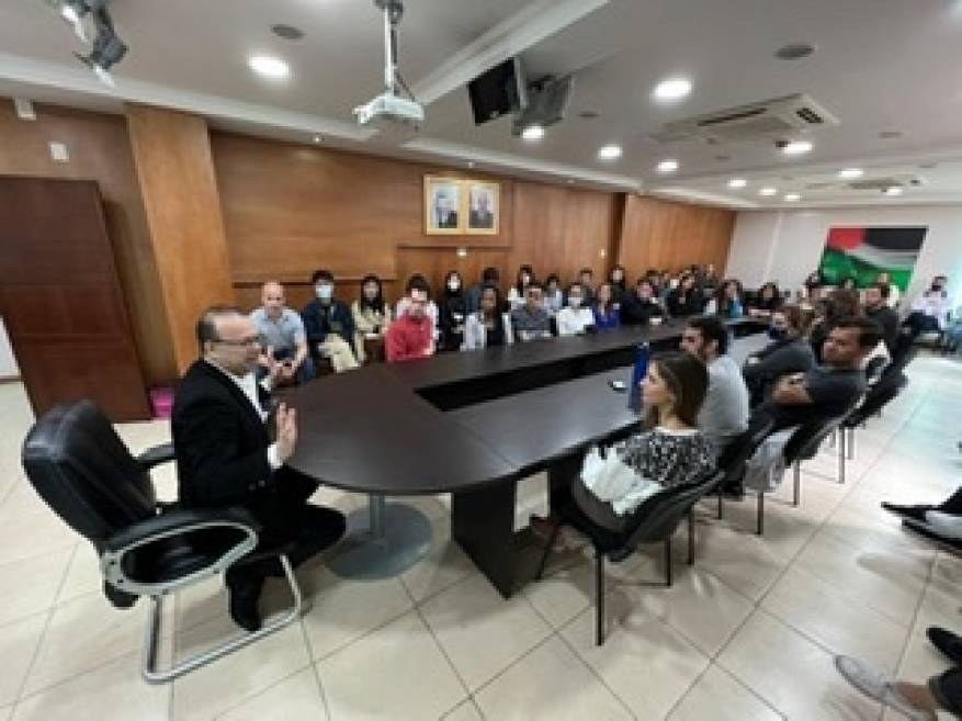 83677788-F5AC-453F-9632-CF9577F76B6C