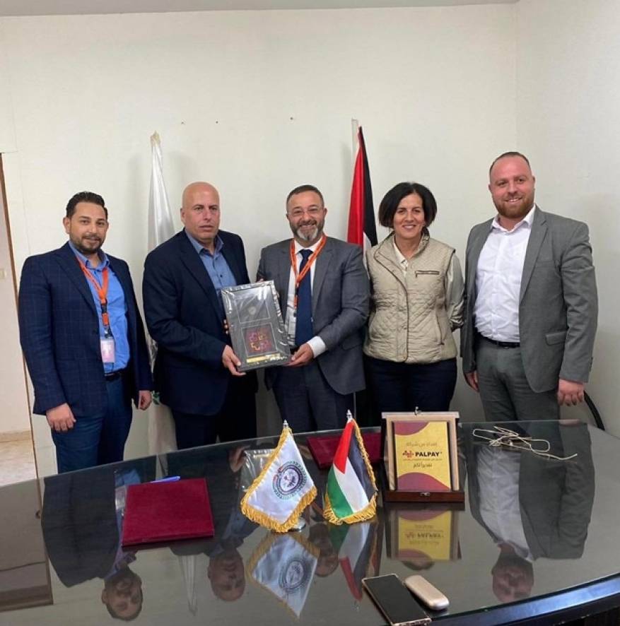 F552F07A-6531-4716-8072-89041572E01D