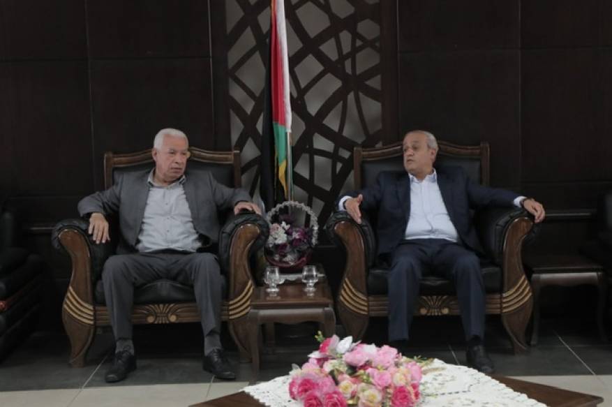 8C75969D-CF87-49BD-9909-CF7D9DD47D4F