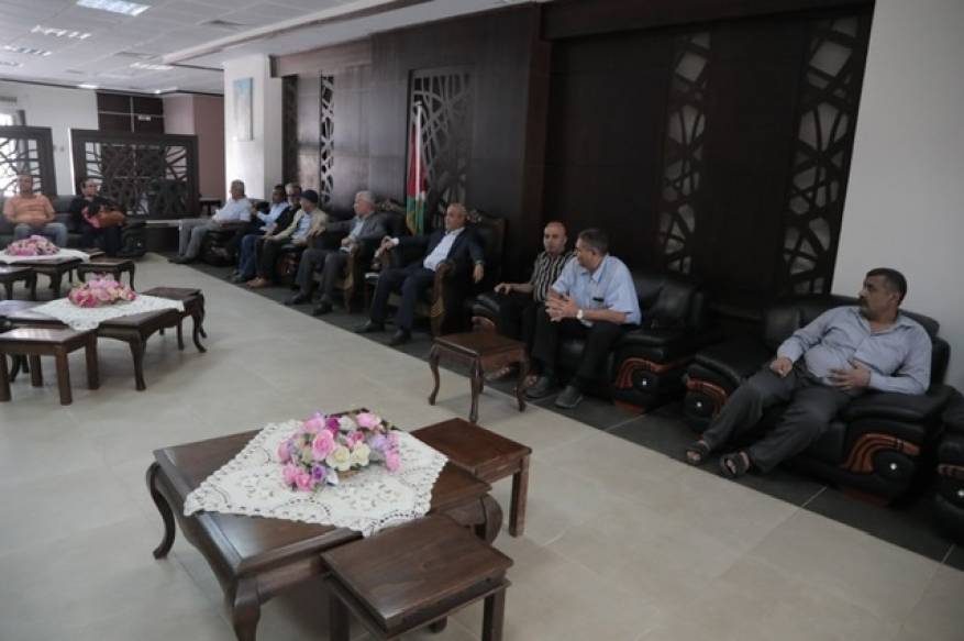 7579A029-B647-47E3-B33A-D25EAEDAB9DF