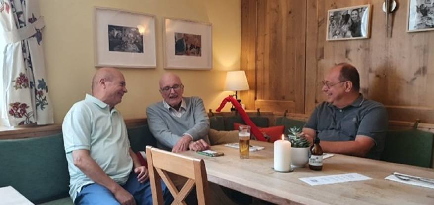 21A652F2-1E2B-44BA-AEAC-76687D51CA4C