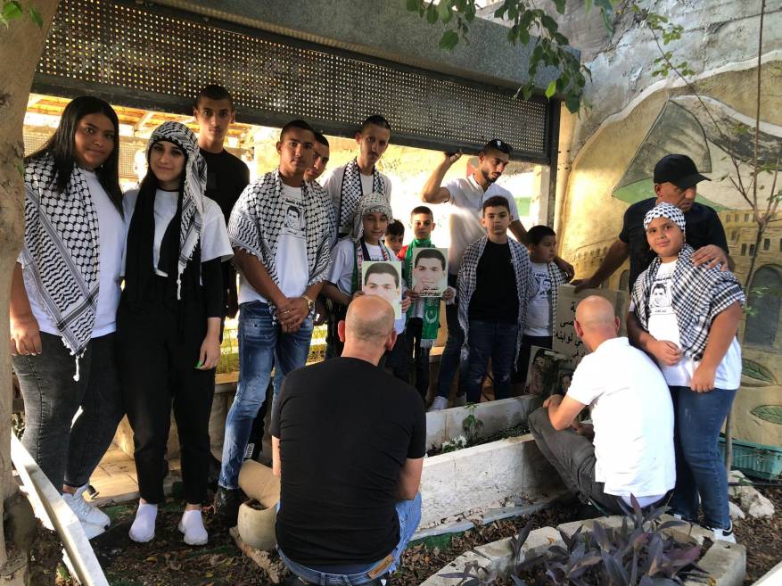 -------------------------------