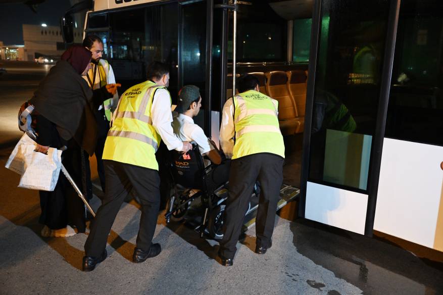 نقل الجرحى للامارات من غزة