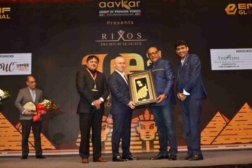 45435521-074E-46DB-80EF-DE05CA2AEFA6