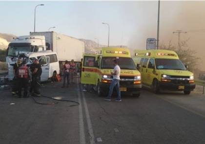 فيديو لحظة الحادث.. مصرع 7 عمال فلسطينيين من القدس في حادث سير مروع 