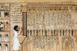 تطابق قطعتي كفن مومياء مصرية يكشف عن لغز عمره 2300 عام