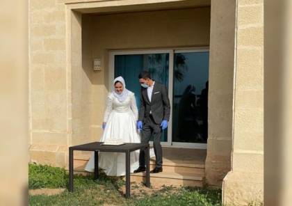 ملك الأردن وزوجته يقدمان هدية لعروسين في الحجر الصحي تعرضا للتنمر... فيديو