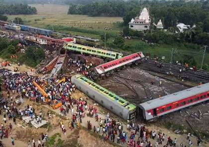 مصرع 15 شخصا وإصابة 40 آخرين في حادث قطار في باكستان